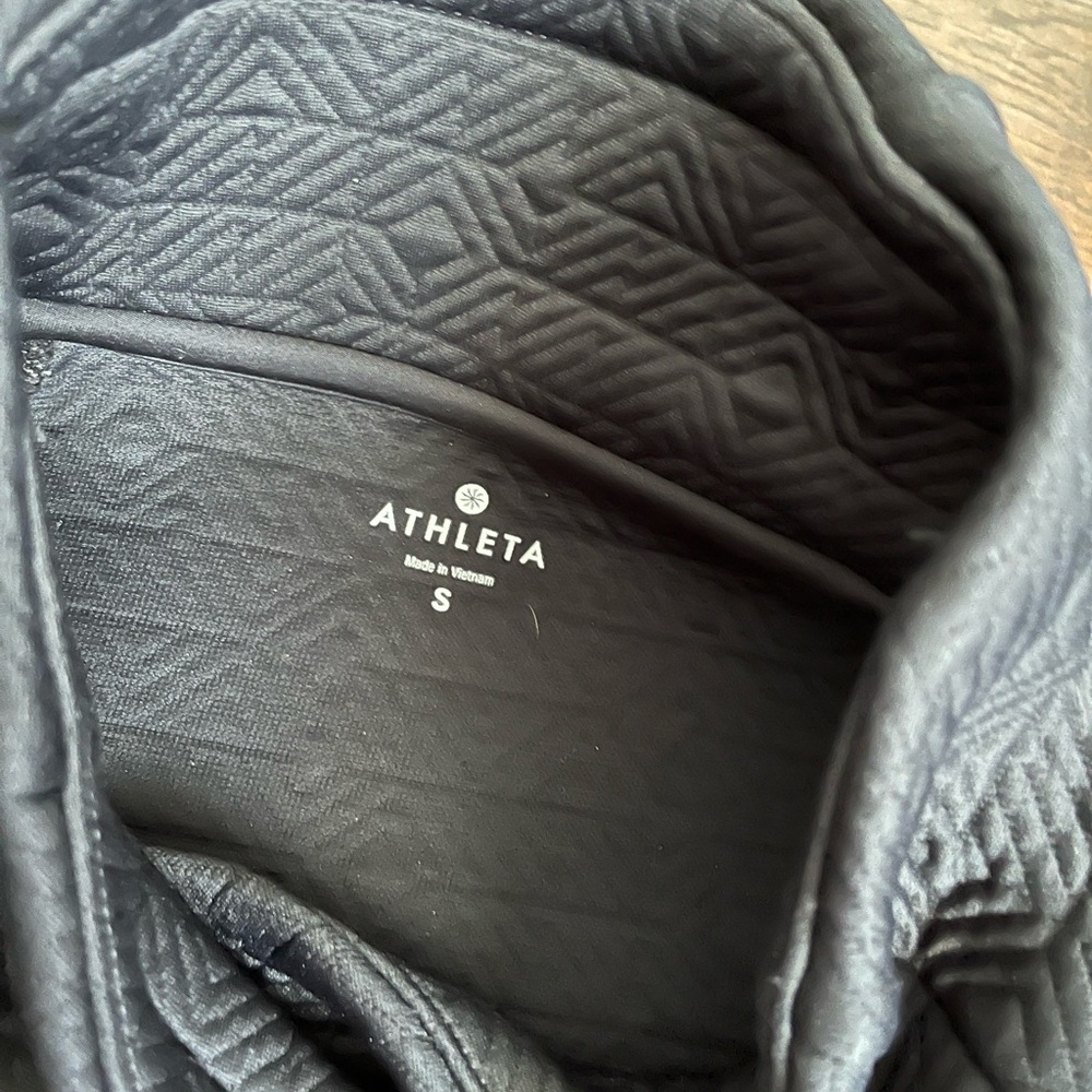 Athleta Pullover - Picture 3 of 3